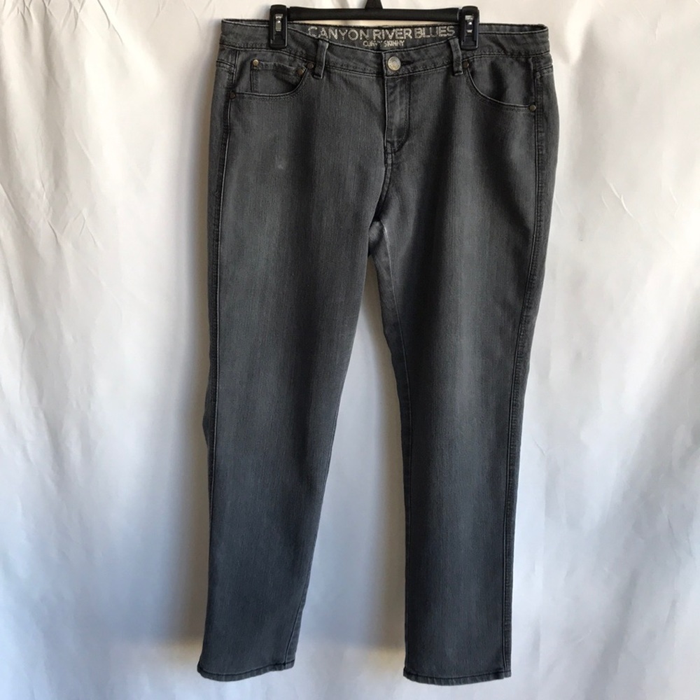 Canyon River Blues gray curvy skinny jeans, size 16